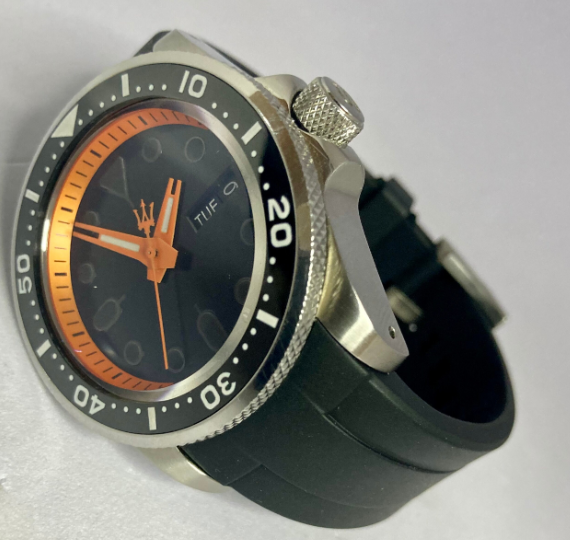 Sterile dial Diver - 3 o'clock crown with Knurled Bezel, Knurled Crown with Orange accent hands and chapter ring Lumed bezel Insert