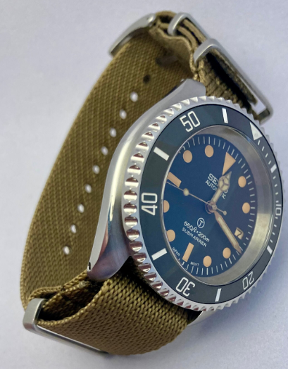 Classic Style Diver watch - 3 o’clock Crown, Extra Aged patina style dial, Hands & Date wheel