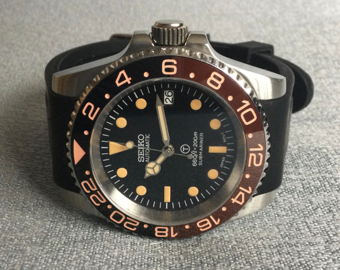 'Rootbeer' Diver - 3 o’clock Crown, Aged patina marker style dial with  patina lume style Hands