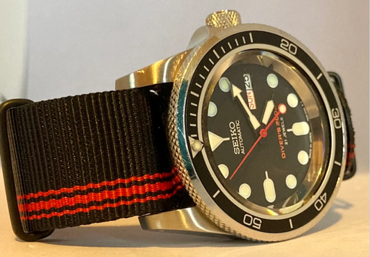 Ducati inspired Diver – 3 o’clock crown  with Knurled Bezel and Crown